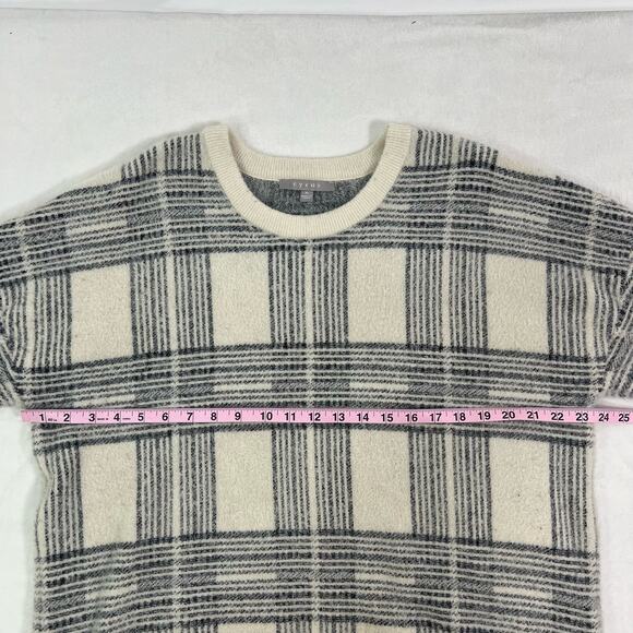Cyrus Plaid Sweater Top Size XL - Picture 5 of 7